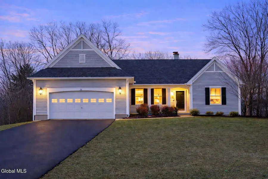 31 Summerfield Circle, Central Islip, NY 12118 - #2