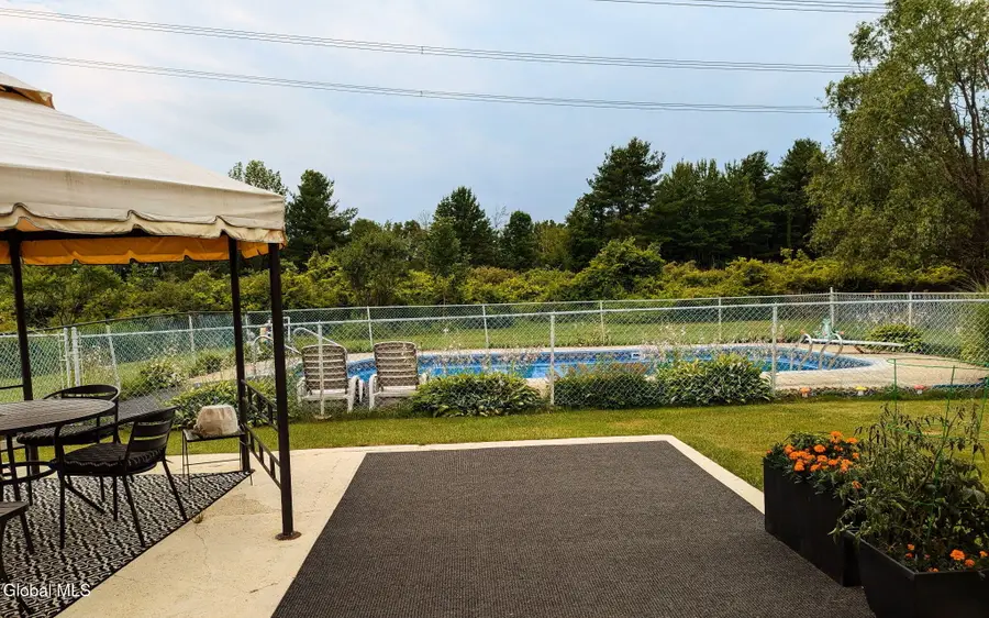 36 Ellendale Avenue, Bethlehem, NY 12158 - #3