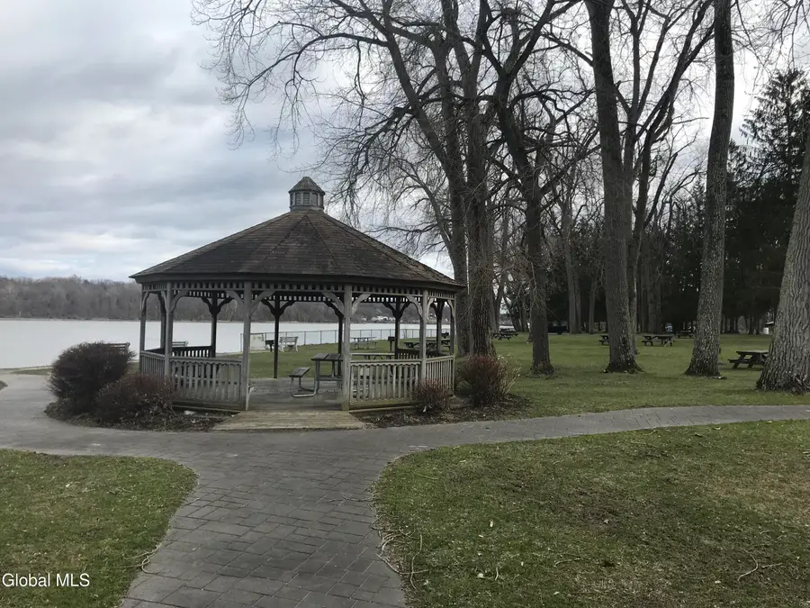 9 Cedar Road, Selkirk, NY 12158 - #3