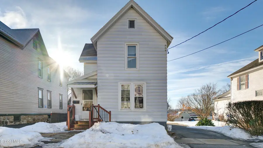 4 Oak Street, Johnstown, NY 12095 - #3