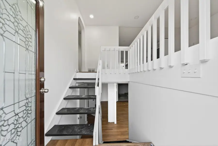 5 Emmett Drive, Colonie, NY 12309 - #2