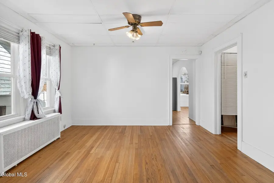 53 Fleetwood Avenue, Albany, NY 12208 - #3