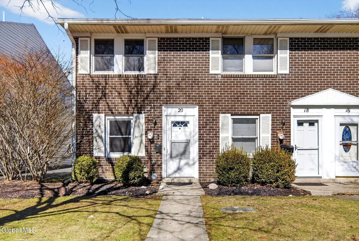 20 Maxwell Drive, Troy, NY 12180 - #1