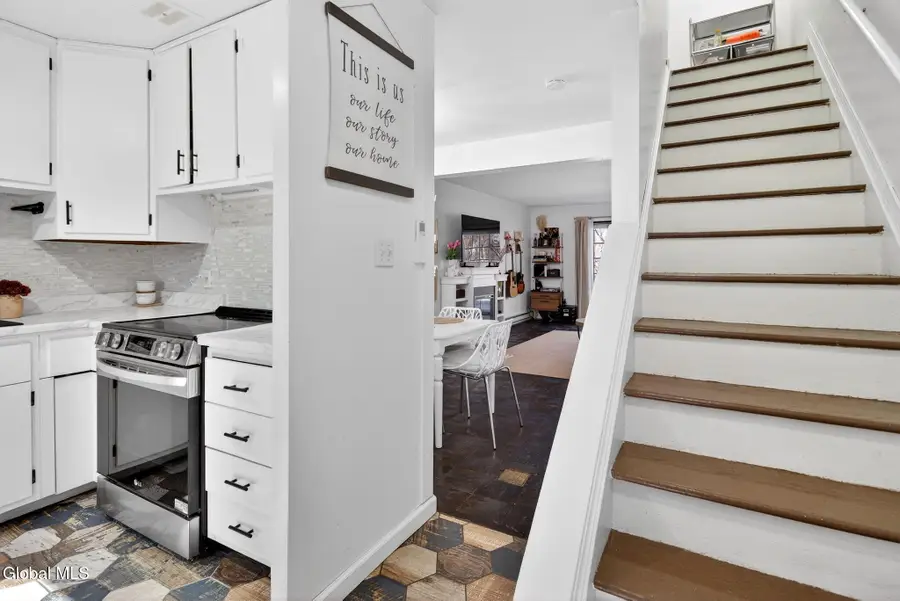 20 Maxwell Drive, Troy, NY 12180 - #2