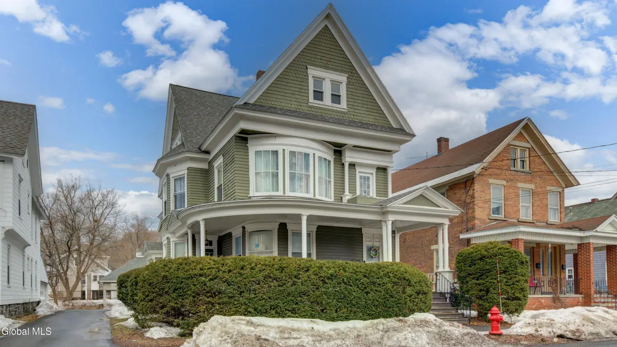 17 2nd Avenue, Gloversville, NY 12078 - #1