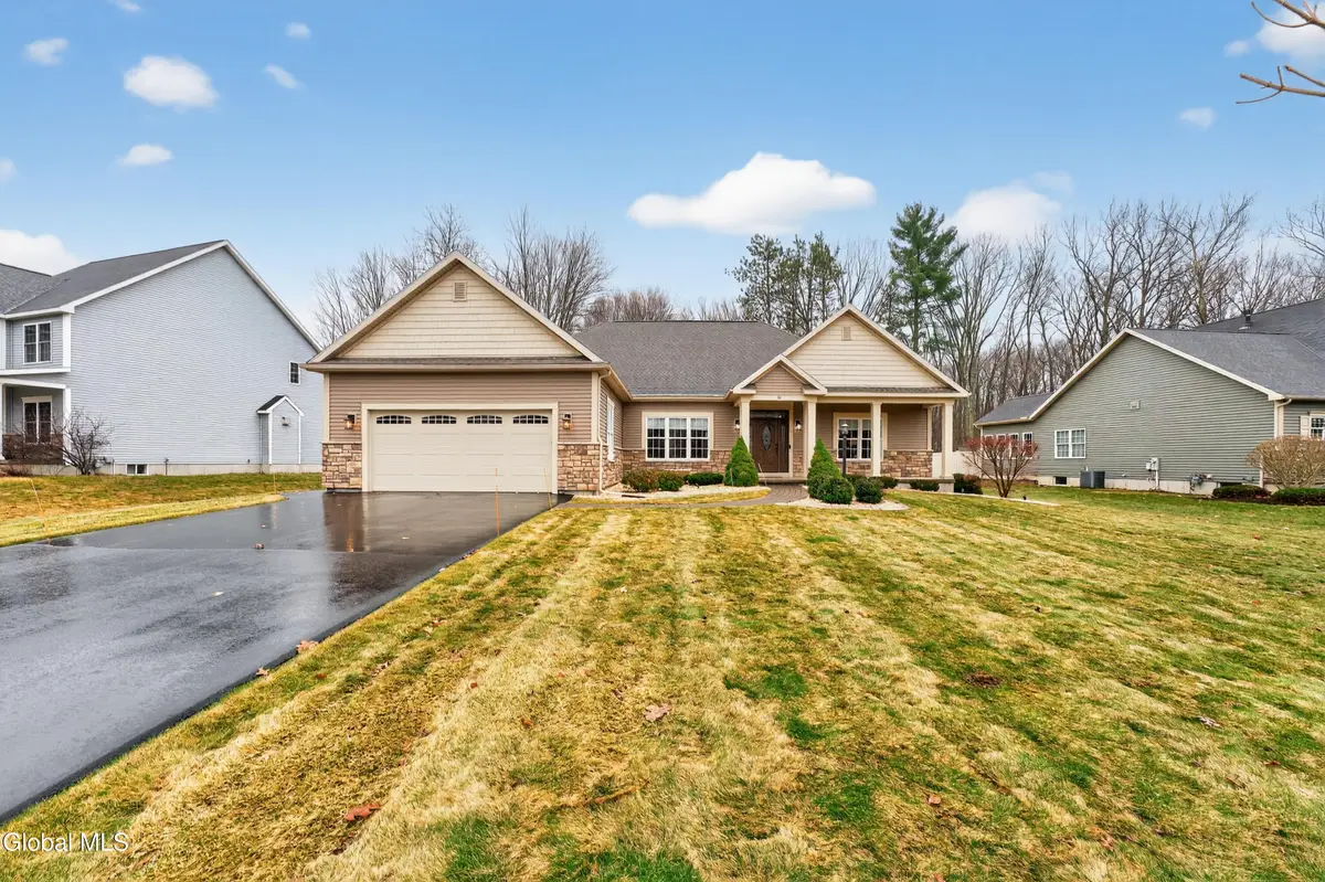 11 Balsam Way, Clifton Park, NY 12065 - #1