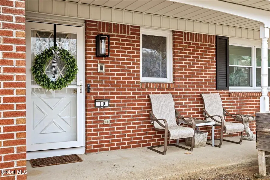 10 Appletree Lane, Clifton Park, NY 12065 - #3