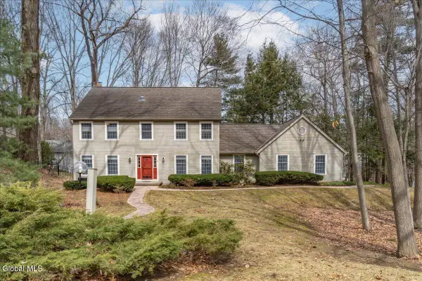 61 Robinwood Drive, Clifton Park, NY 12065