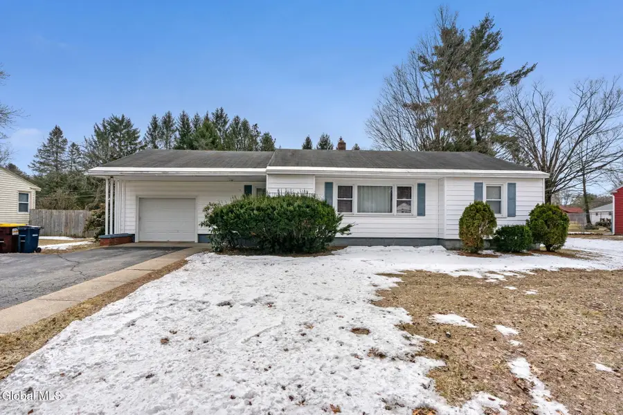 34 Woodlawn Avenue, South Glens Falls, NY 12803 - #2