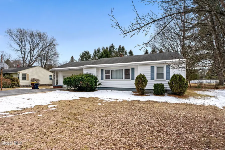 34 Woodlawn Avenue, South Glens Falls, NY 12803 - #3