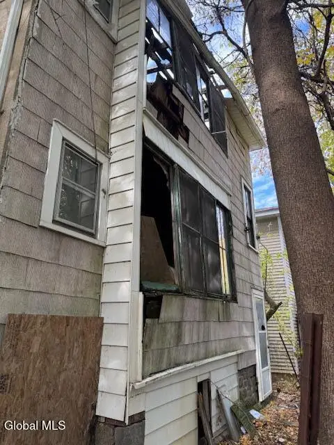 19 Raymo Street, Albany, NY 12209 - #2