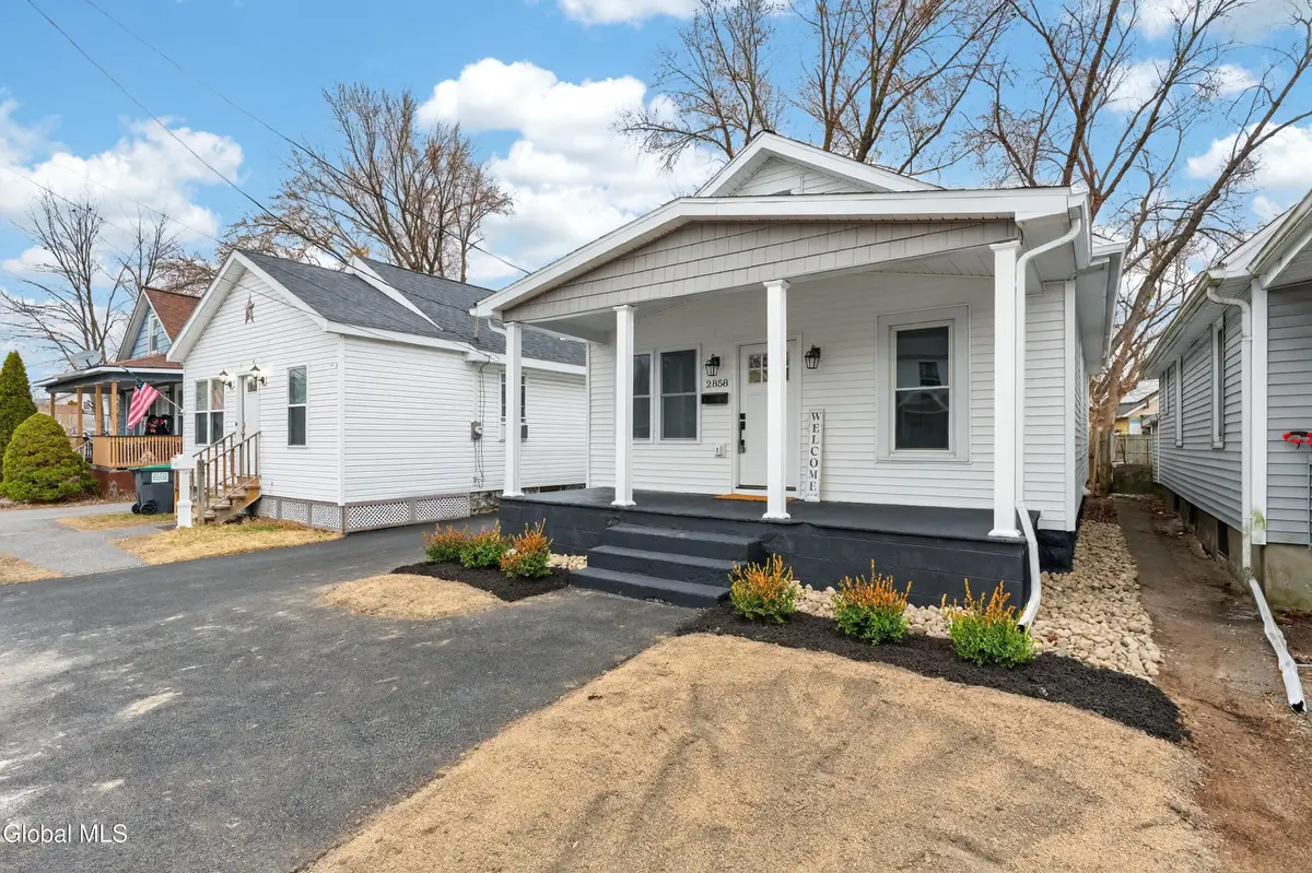 2858 Plunkett Avenue, Rotterdam, NY 12306 - #1