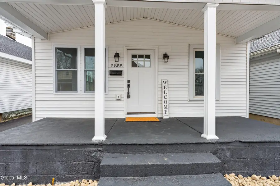 2858 Plunkett Avenue, Rotterdam, NY 12306 - #2