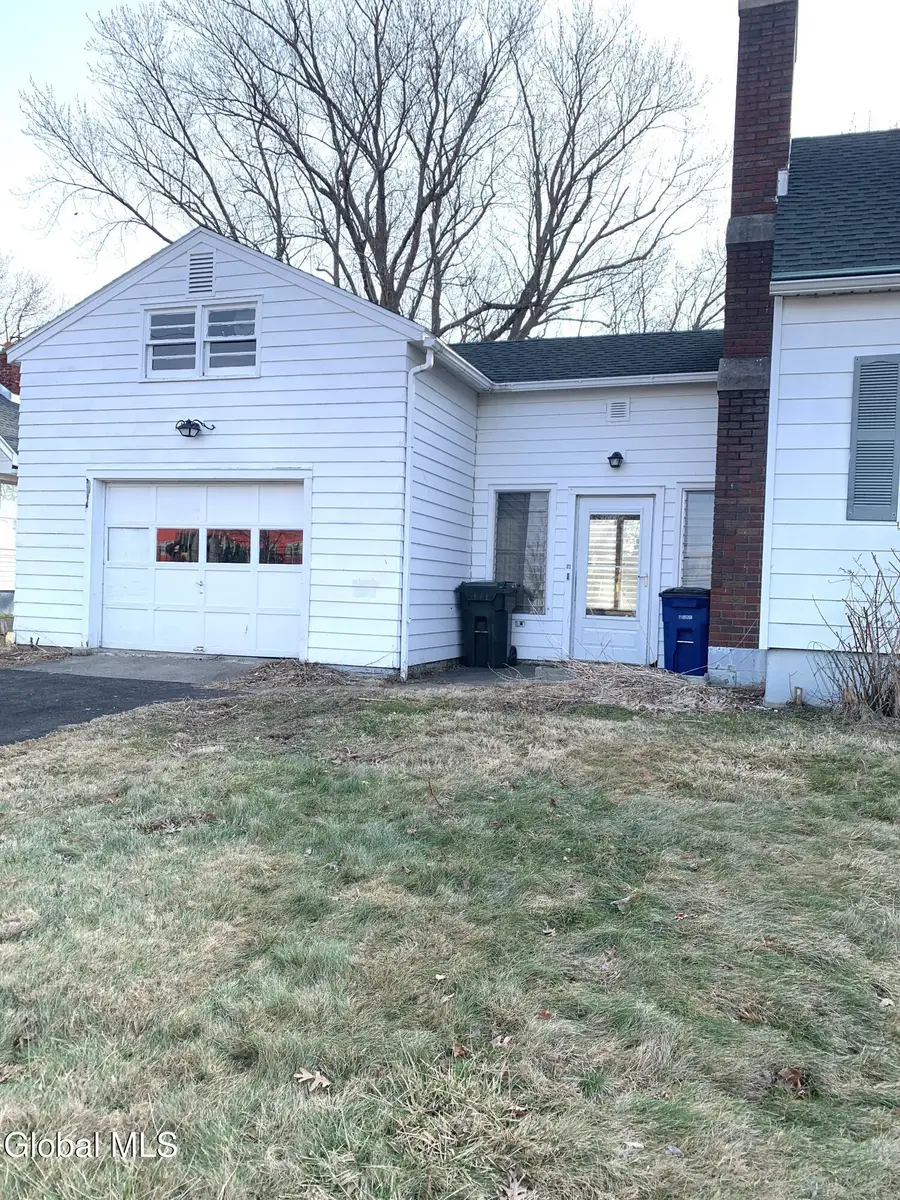 31 James Street, Cohoes, NY 12047 - #3