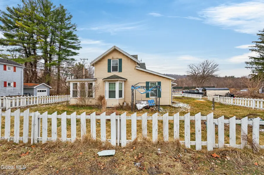 1 Nixon Street, Hoosick Falls, NY 12090 - #3