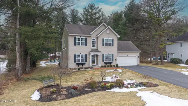 7 Hyde Court, Queensbury, NY 12804