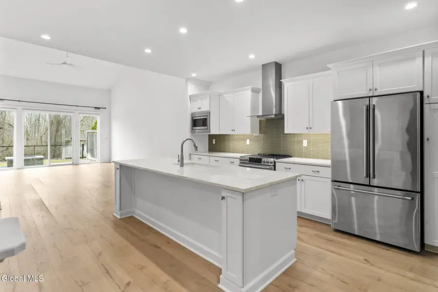 22 Cambridge Way, Latham, NY 12110 - #3