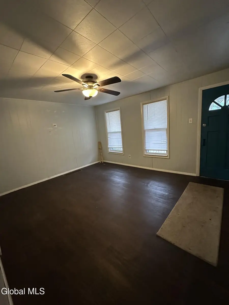 818 Cutler Street, Schenectady, NY 12303 - #2