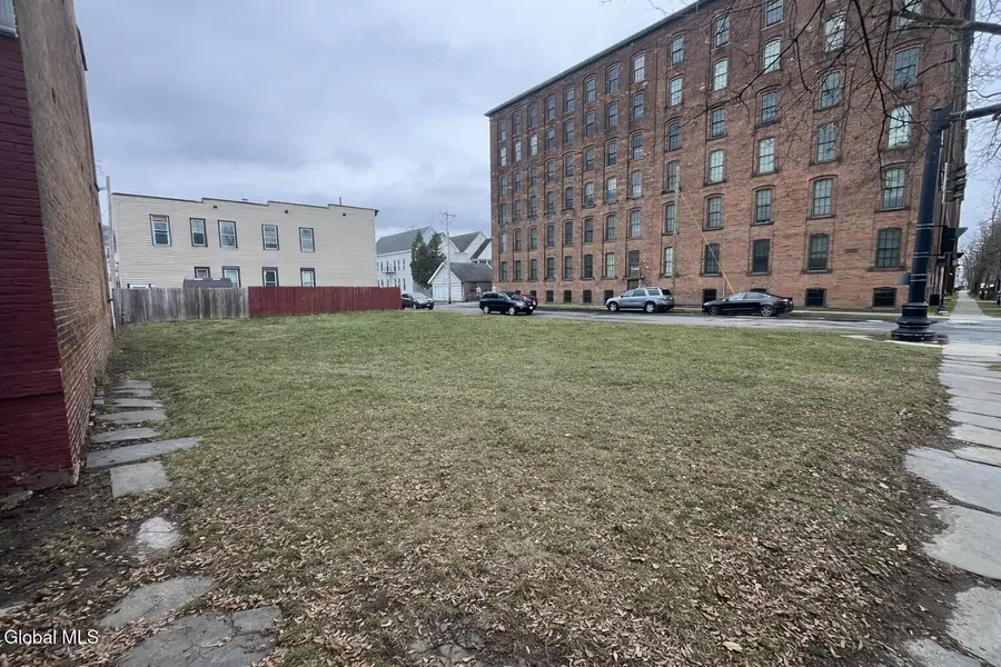 762 2nd Avenue, Troy, NY 12182 - #2