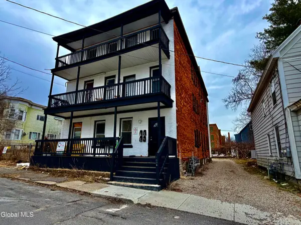 8 Gardiner Street, Amsterdam, NY 12010