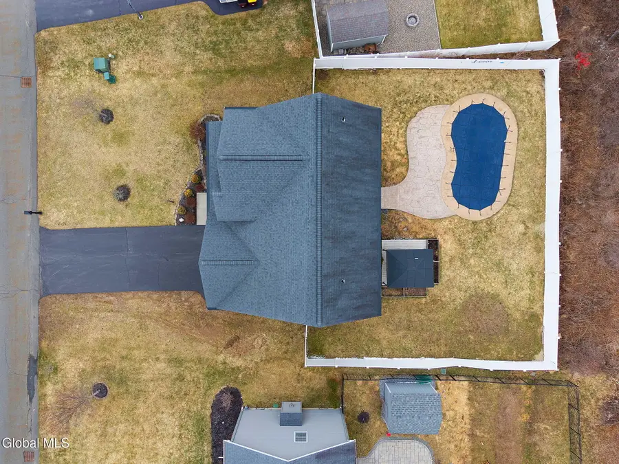 6 Jennifer Drive, Halfmoon, NY 12118 - #3