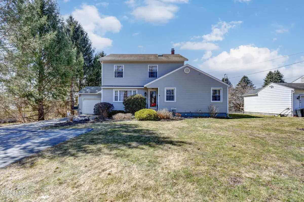 39 Julia Street, Amsterdam, NY 12010 - #1