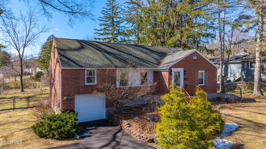 2232 Rosendale Road, Niskayuna, NY 12309 - #2