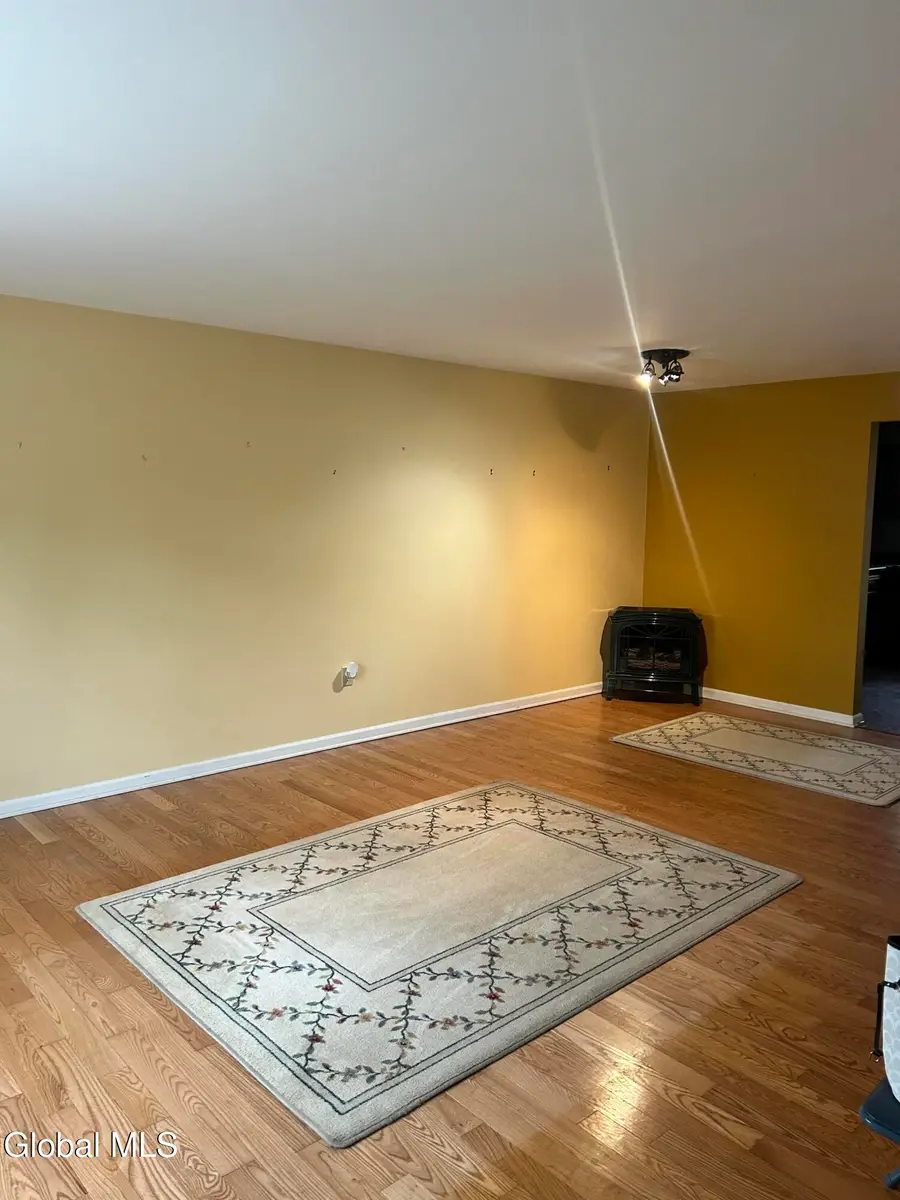 204 Point Of Woods Drive, Albany, NY 12203 - #3