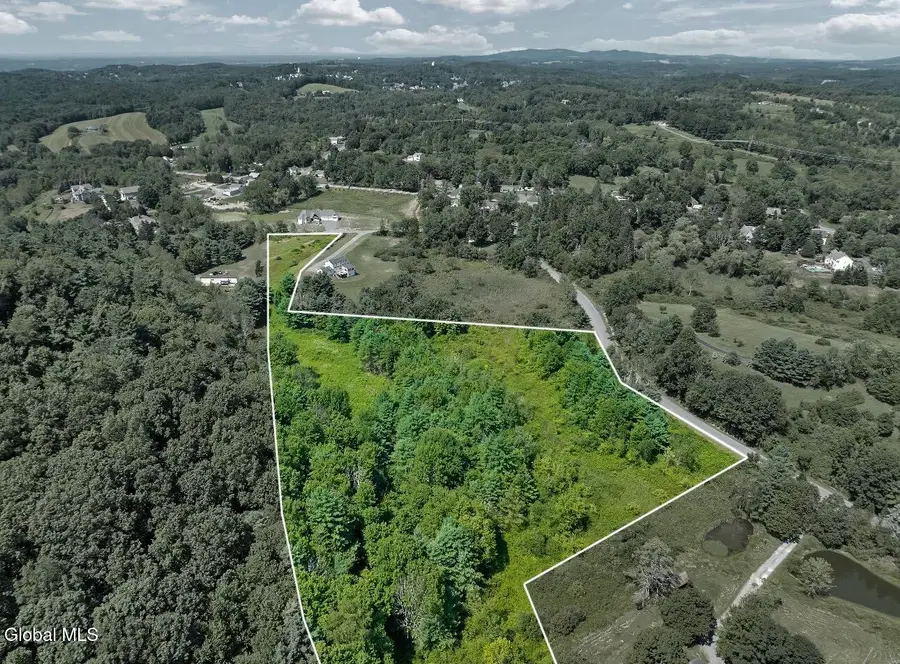 37 Mammoth Spring Road, North Greenbush, NY 12198 - #3