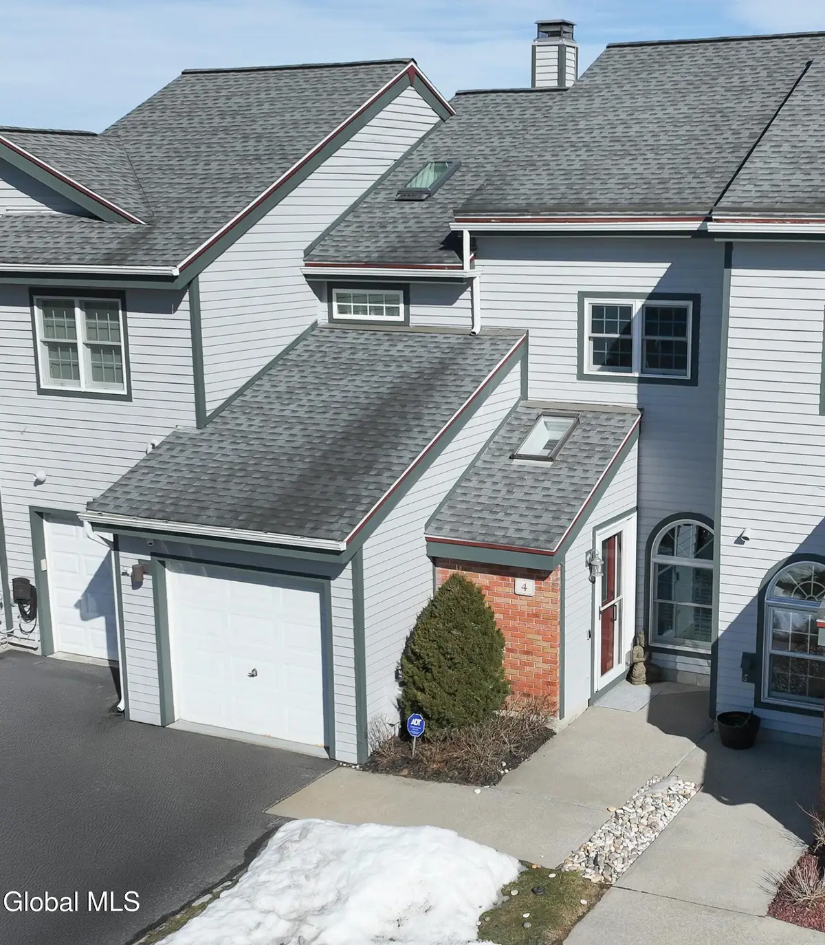 4 Beach Court, Saratoga Springs, NY 12866 - #1