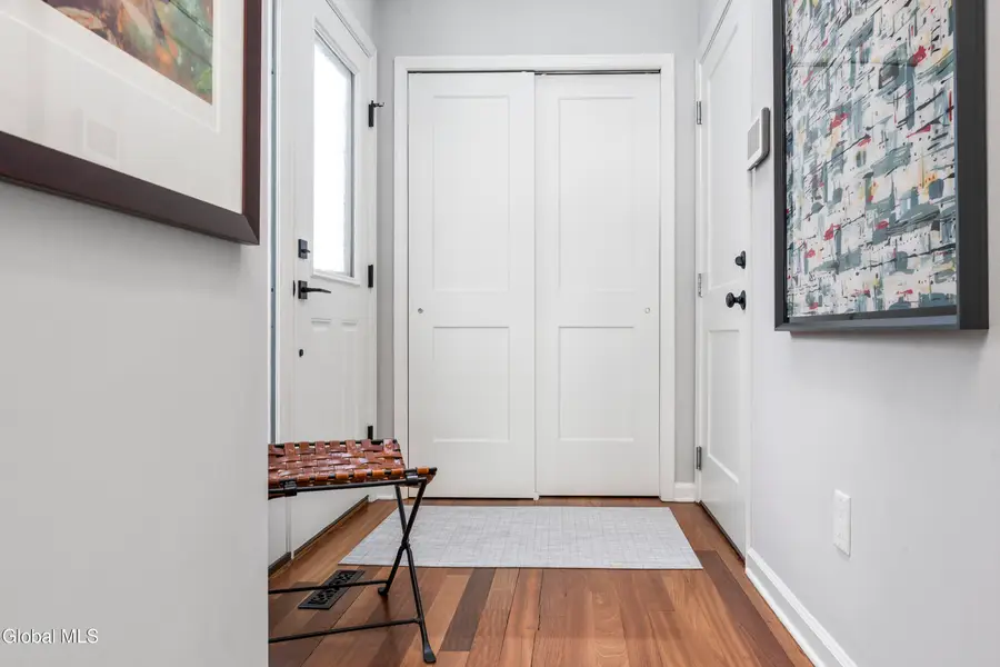 4 Beach Court, Saratoga Springs, NY 12866 - #3