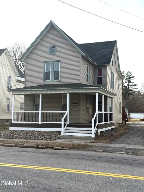 202 E 202 E Main Street Street, Johnstown, NY 12095