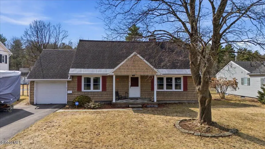4 Washburn Street, South Glens Falls, NY 12803 - #2