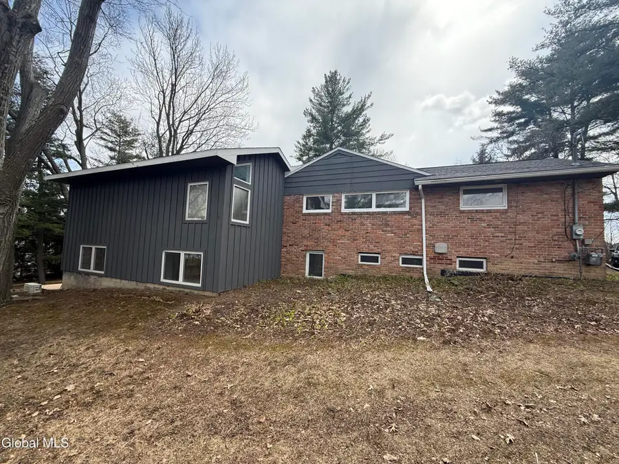 2080 Van Antwerp Road, Niskayuna, NY 12309 - #3