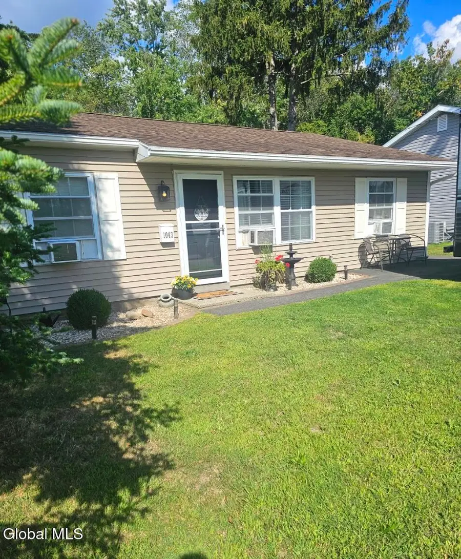 1043 Madison Avenue, Troy, NY 12180 - #3