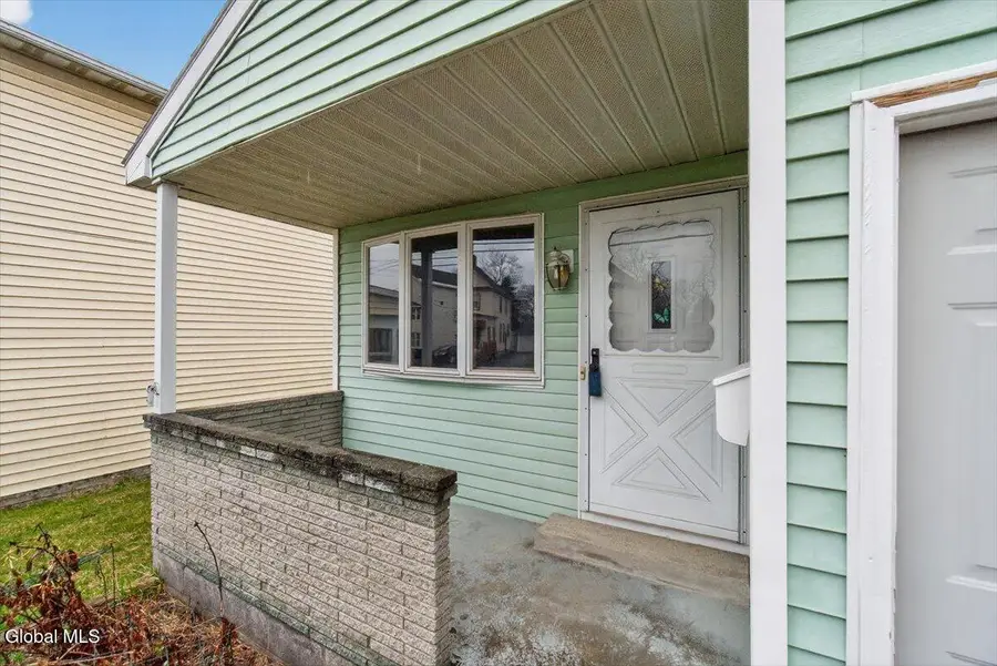 2507 Augustine Avenue, Rotterdam, NY 12306 - #2