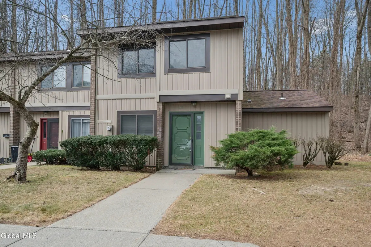 82 Crestwood Terrace, Albany, NY 12203 - #1