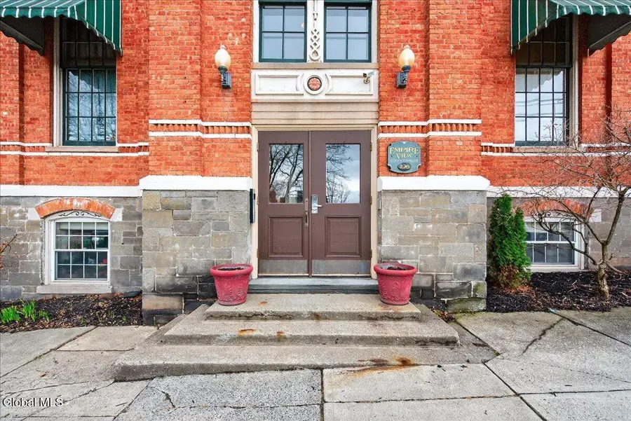 196 Morton Avenue #APT 103, Albany, NY 12202 - #2