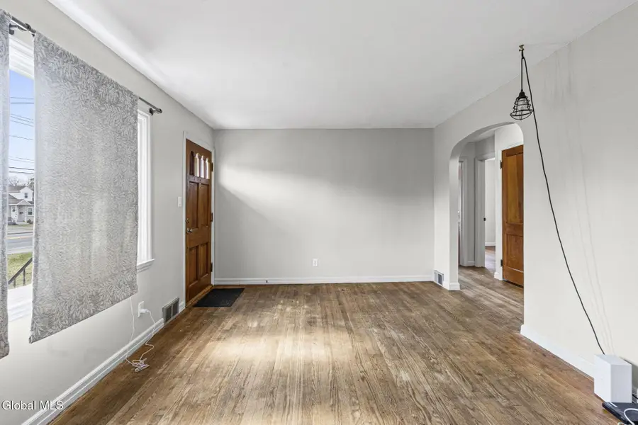 1815 Curry Road, Rotterdam, NY 12306 - #2