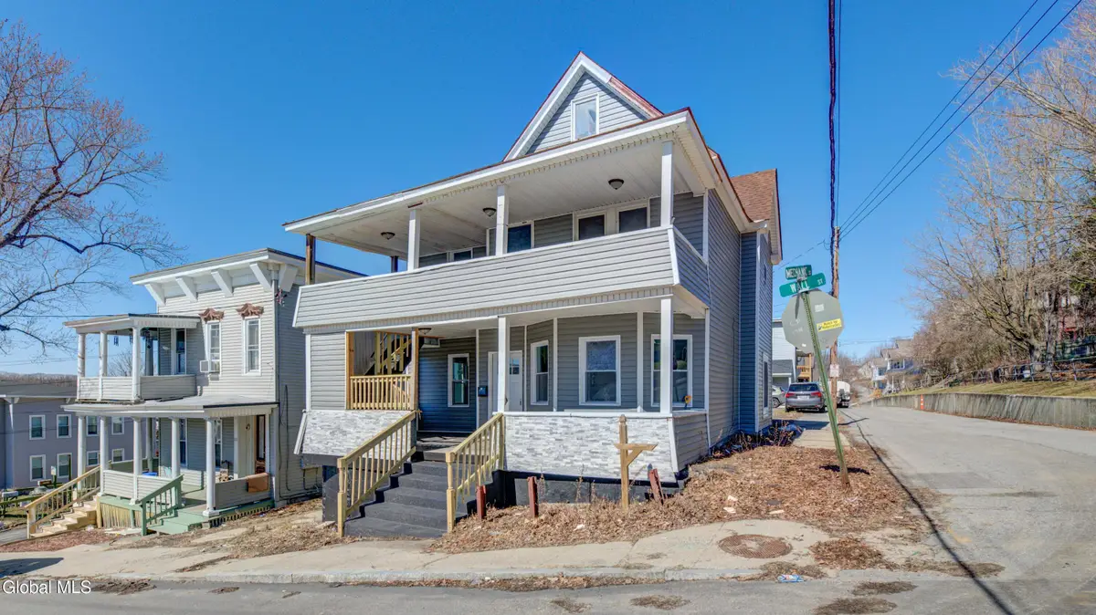 82 Wall Street, Amsterdam, NY 12010 - #1