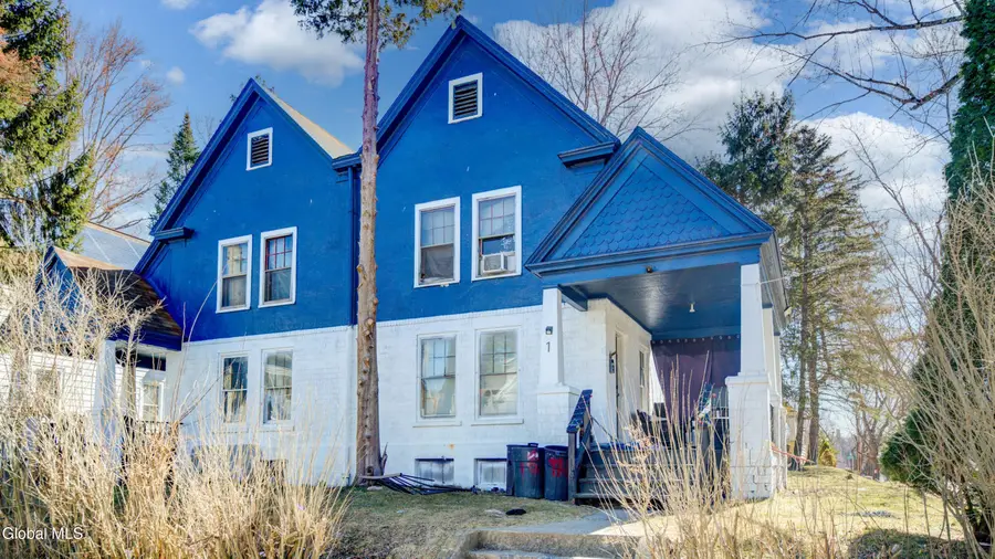 1-3 Taft Place, Amsterdam, NY 12010 - #2