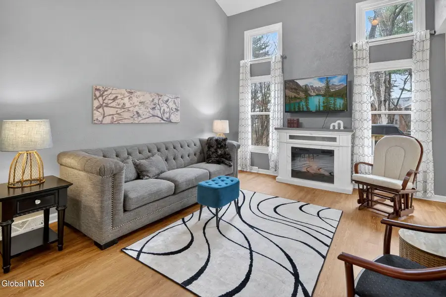 525 Highwood Circle, Albany, NY 12203 - #3