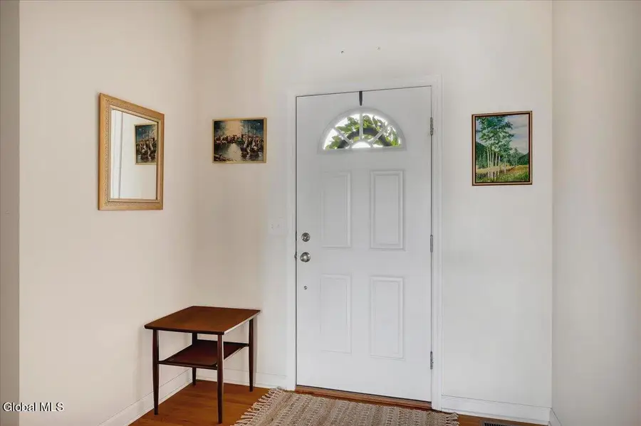 15 Rosemore Place, Halfmoon, NY 12118 - #3