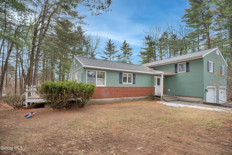 29 Heinrick Circle, Queensbury, NY 12804 - #2