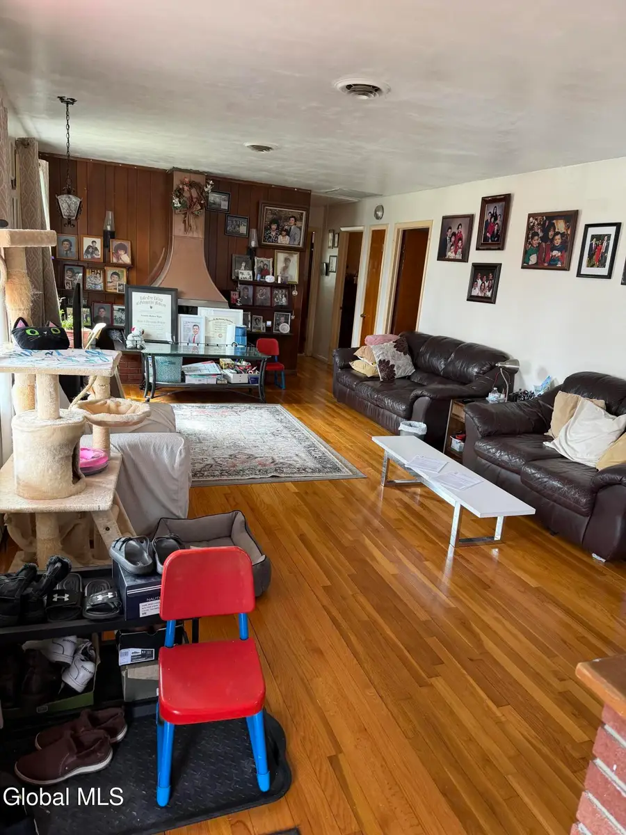 166 Vly Road, Schenectady, NY 12309 - #3