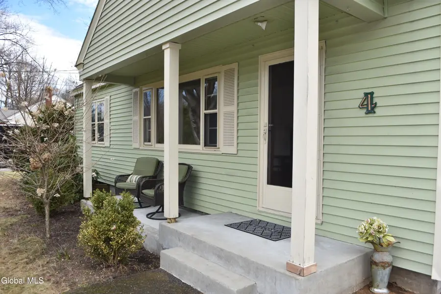 4 Fowler Lane, Wilton, NY 12831 - #2