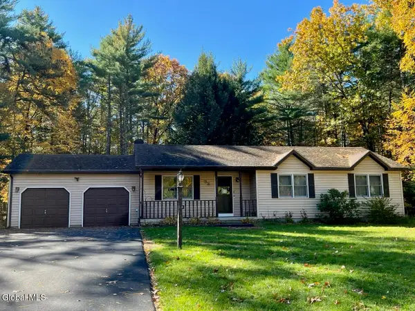 32 Linette Lane, Queensbury, NY 12804