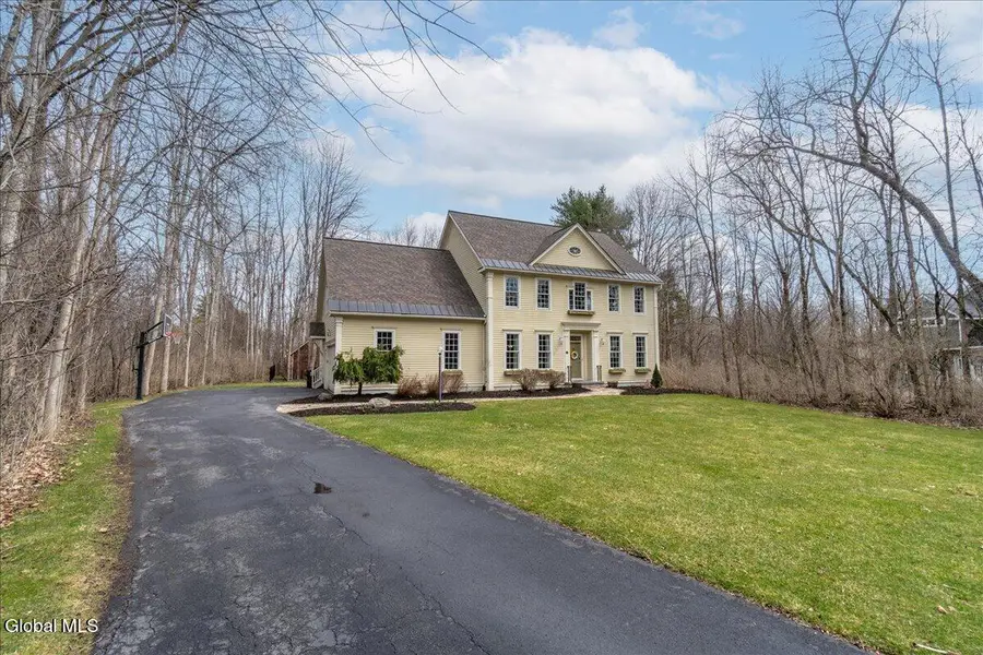 2 Stable Lane, Saratoga Springs, NY 12866 - #3