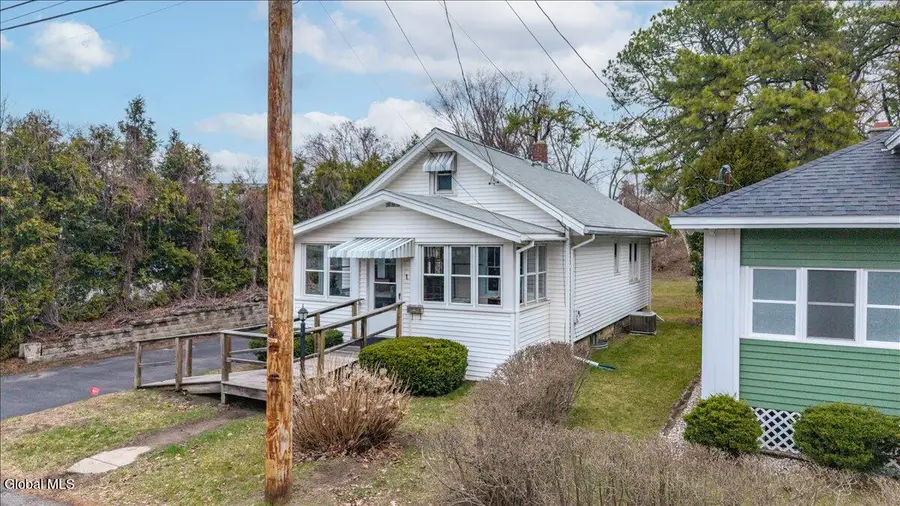 1 Spruce Street, Colonie, NY 12205 - #3