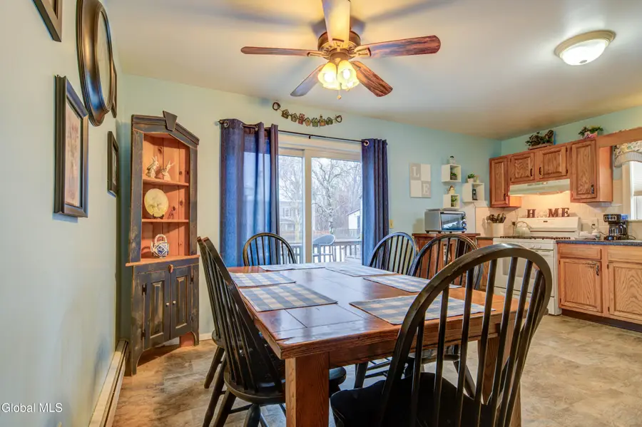 32 Richmond Street, Colonie, NY 12205 - #3